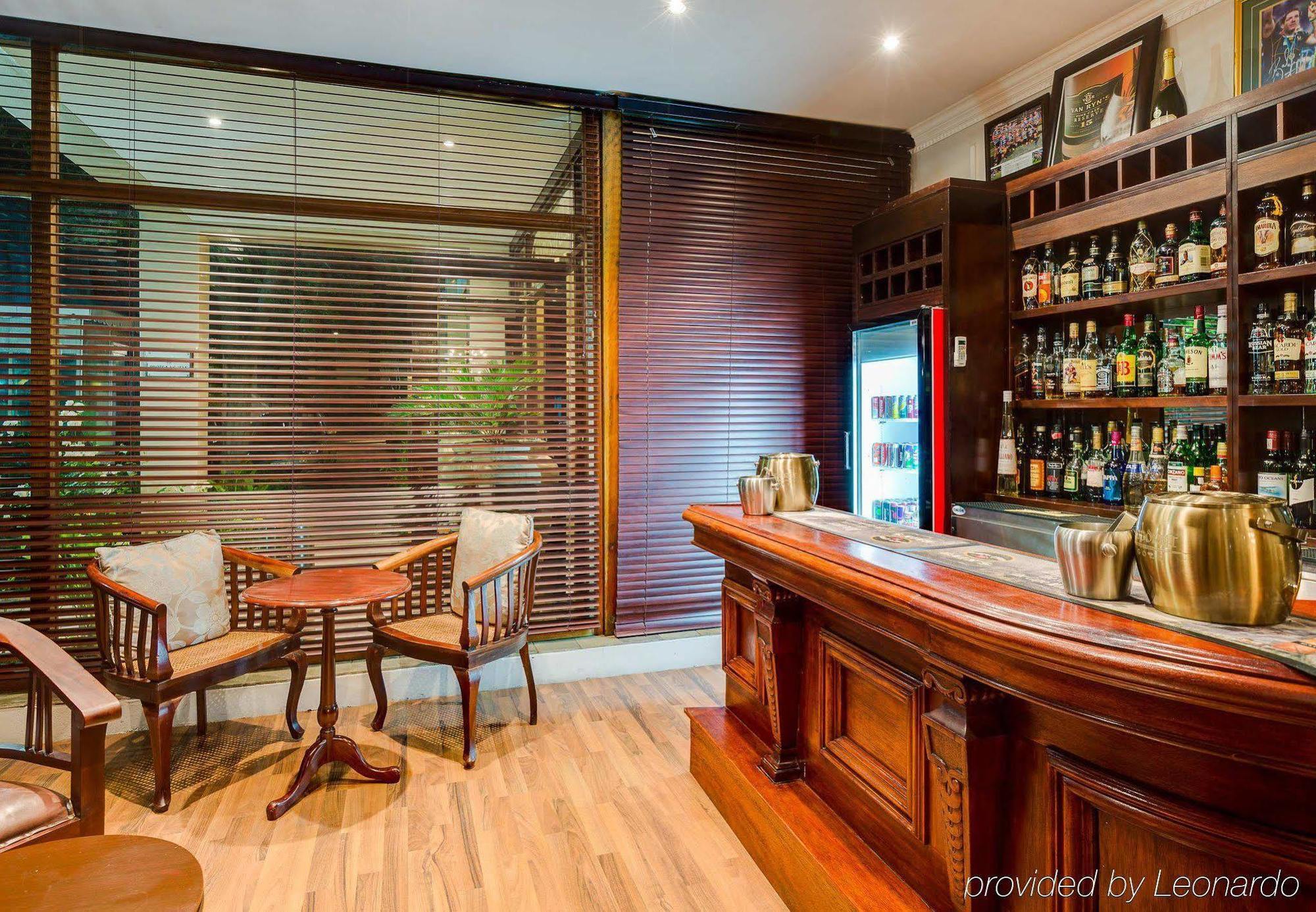 Protea Hotel By Marriott Dorpshuis & Spa Стелленбос Екстер'єр фото